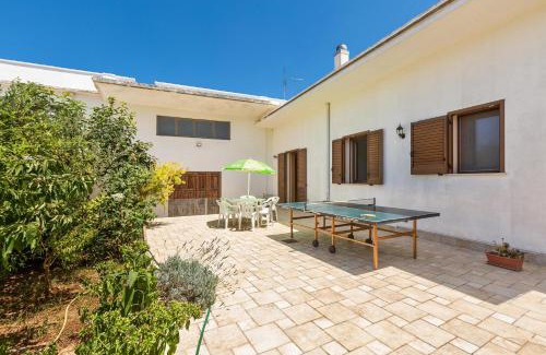 Campi Salentina House | Casa di Paolo by BarbarHouse