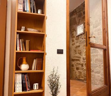 Foresto Sparso House | Casa di sassi