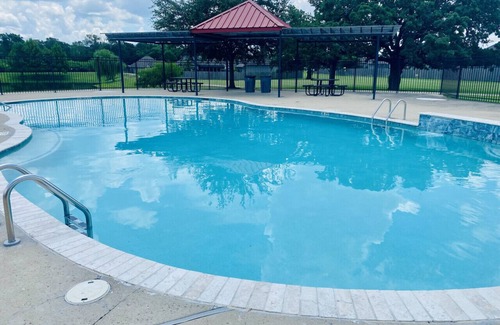 Bryan House | Casa di Vino ~ Relax and Refresh!