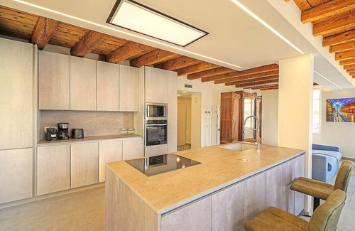 Salo Apartment | Casa Didia B: A spacious and welcoming apartment located on the lake promenade of Lake Garda, with Free WI-FI.
