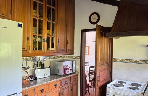 Canicada House | Casa Dikitaru | Mountain Views & Serenity near the National Park of Peneda Geres