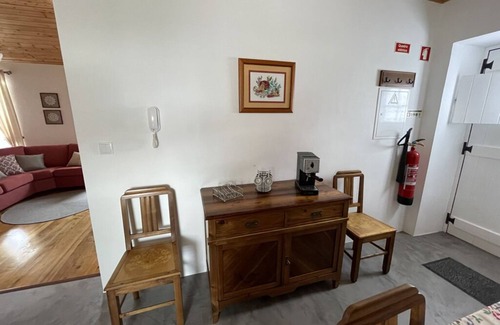 Praia da Vitoria Cottage | Casa do Avô José Alves (T3), Country House - Rural Tourism