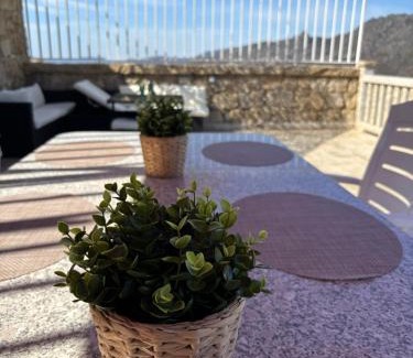 Montalegre House | Casa do Beija