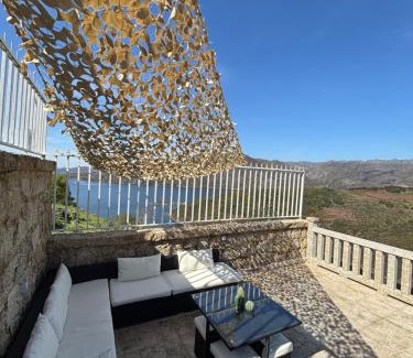 Montalegre House | Casa do Beija