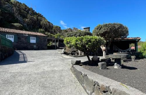 Sao Roque do Pico House | Casa do Carregadouro - Seaside Retreat