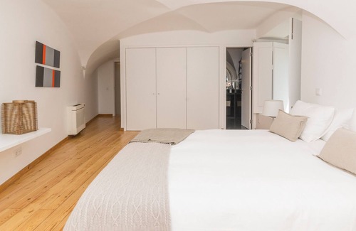 Santa Maria Maior Apartment | Casa do Castelo Superior House by HomeWith a View