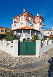 Vila do Conde Ski Chalet | Casa do Jardim (Garden House)