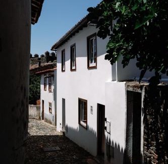 Braganca Apartment | Casa do Javali
