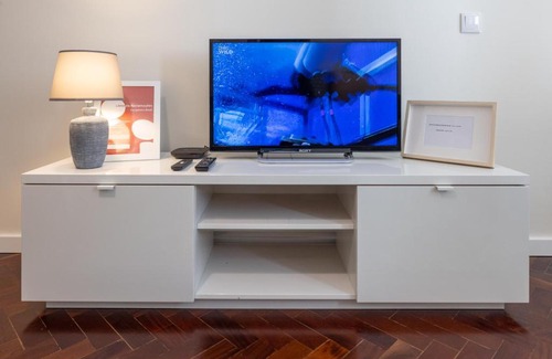Principe Real Apartment | Casa do Largo - cozy apartment in the city center & with AC