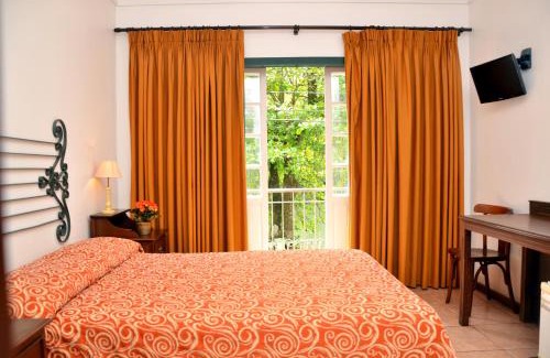 Pirai Hotel | Casa do Manequinho Hotel e Restaurante