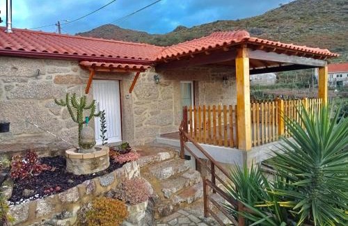 Carralcova House | Casa do Penedo