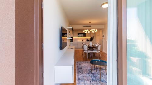 Mafamude Apartment | Casa do Sol by LovelyStay