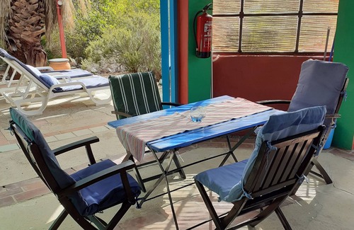 Fonte do Bispo House | Casa do Teatro colourful, Holiday home, pool, WiFi, TV, air-cond., near the sea