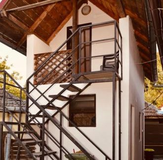 Calimanesti House | CASA DODO