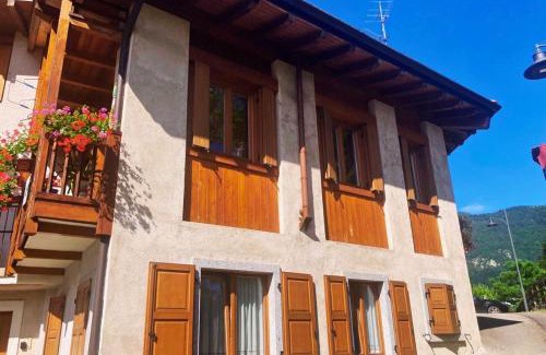 Cares House | CASA DOLCE VITA