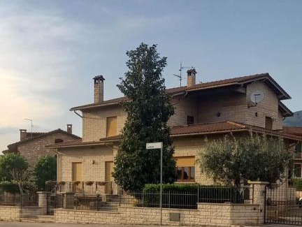 Capodacqua Apartment | Casa Donatella