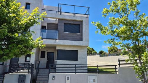 Santander House | Casa dorada Alisal