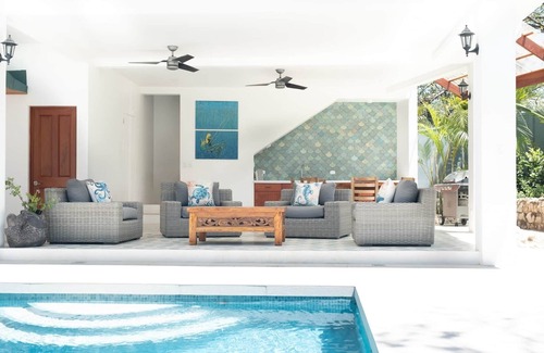 Playa Guiones House | CASA DOS COCOS | 4 BR HOME, WALK TO BEACH & SURF!
