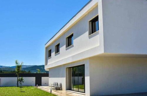Britelo House | Casa dos Mirtilos Duke T8