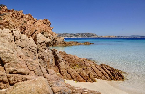 Bassacutena Apartment | Casa Duminicheddha, mare e relax in Gallura