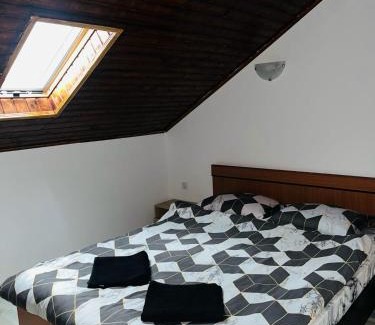 2 Mai House | Casa Dumitru