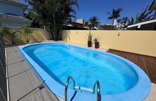 Jurere Internacional House | Casa Duplex c/Piscina a 850m da Praia RDT0124