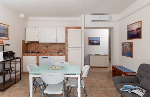 La Maddalena Apartment | Casa Elicriso a La Maddalena by Wonderful Italy