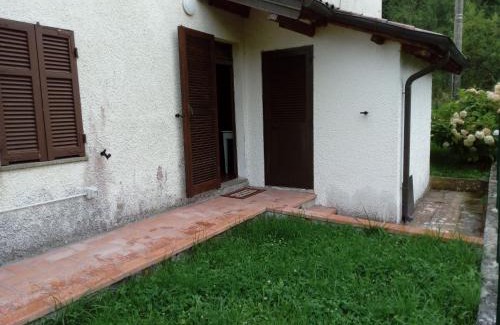 Mulazzo Apartment | CASA ELISA (casa della nonna)