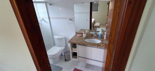 Horto House | Casa em Condomínio com Piscina e Lago em UBATUBA