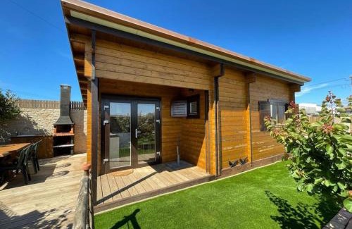 Peniche de Cima House | Casa em madeira com jardim privado