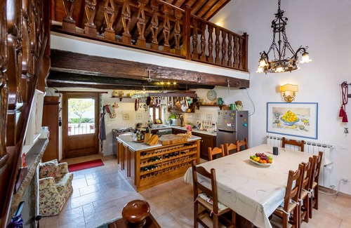 Cortona Villa | Casa Emma, Near Cortona, Private Pool. BBQ, Stunning views, BBand,Relax, enjoy!