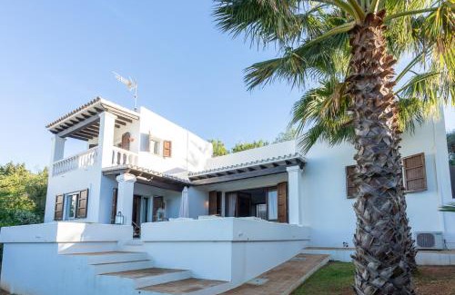 Santa Eulalia del Rio House | Casa en Ibiza con vistas increíbles en Es Figueral