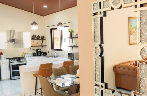 Intibuca House | Casa en Residencial Luna Maqui. Seguridad 24/7