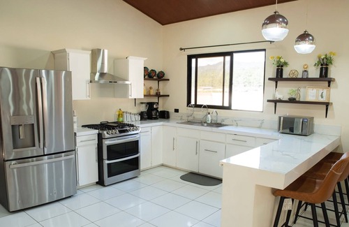 Intibuca House | Casa en Residencial Luna Maqui. Seguridad 24/7