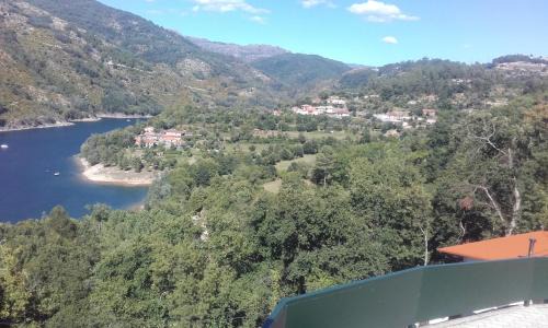 Cova Apartment | Casa Encosta do Rio-ferias no Gerês