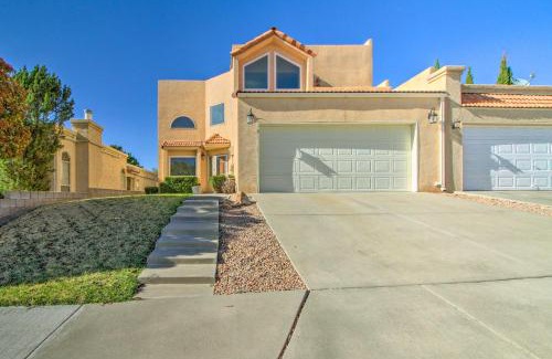 Northeast Heights House | Casa Especial Family Retreat with Pool Table!