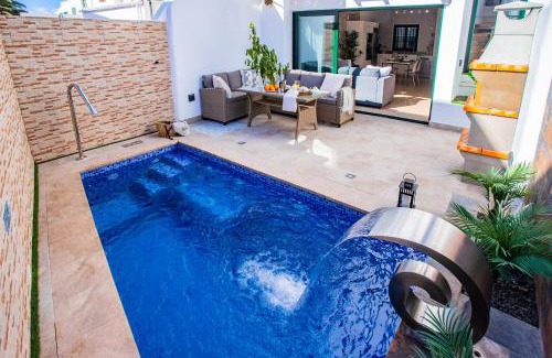 Montana Roja House | Casa Evelyn Piscina Climatizada