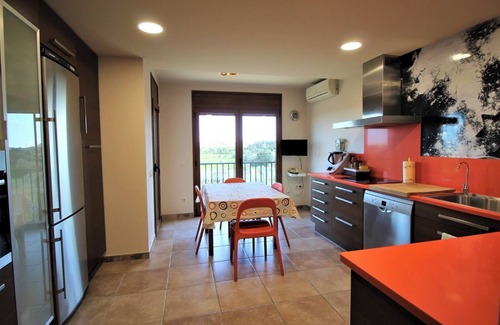 Gualta House | Casa Familiar Con Piscina a 3 Km Del Campo De Golf Empordà