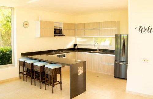 Anapoima Villa | Casa Familiar con Piscina, BBQ, Bicicletas