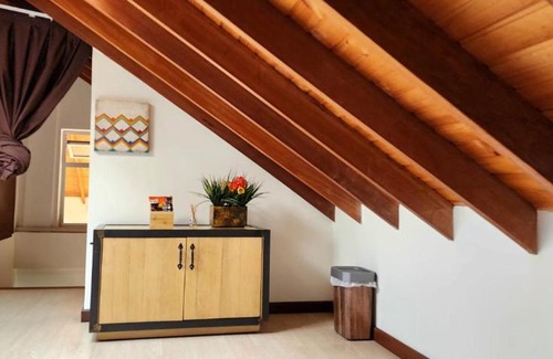 Cota House | casa familiar el eden