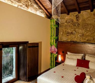 Arcos de Valdevez Resort | Casa Favo de Mel - Jacuzzi Privado & Lareira - Piscina