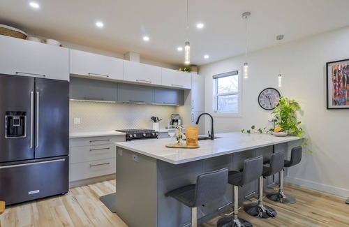 Okanagan-Similkameen House | Casa Feliz - Across from the beach w/Hot Tub