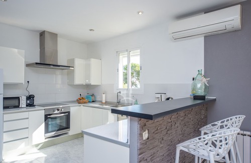 Provensals Villa | CASA FELIZ - Stunning villa with private pool and Free Wifi