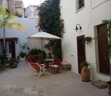 Centro Storico Apartment | CASA FIORE