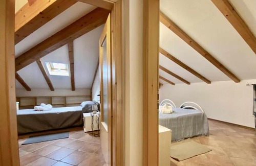 Ton House | CASA FIORITA
