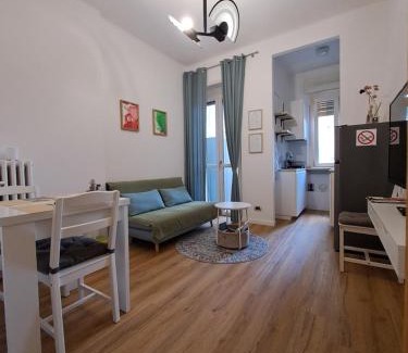 Parella Apartment | 'Casa Five' next to Metro