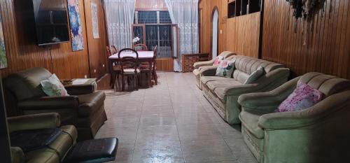 Heredia House | Casa Flores