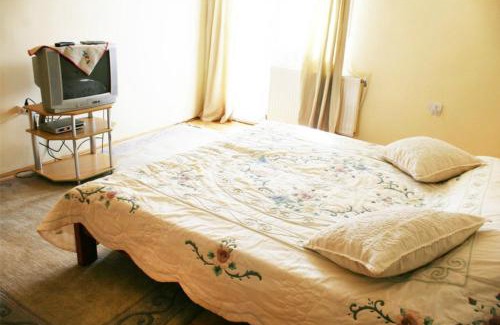 Targu Secuiesc House | Casa Fortyogo
