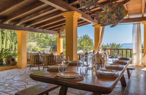 Can Pep Simo House | Casa Four charming Ibiza villa with sea view!