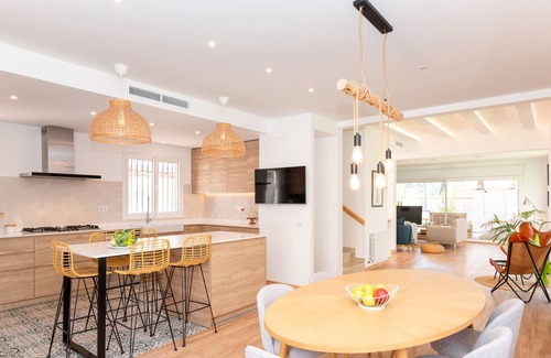 Passeig Maritim Villa | Casa Gala Located by Beach in Sitges